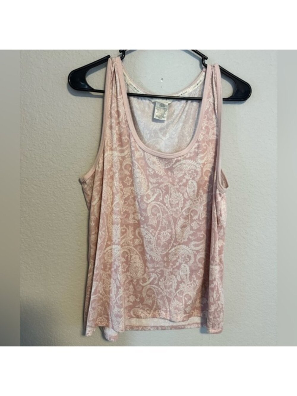 Women's Pink Paisley Tank Top